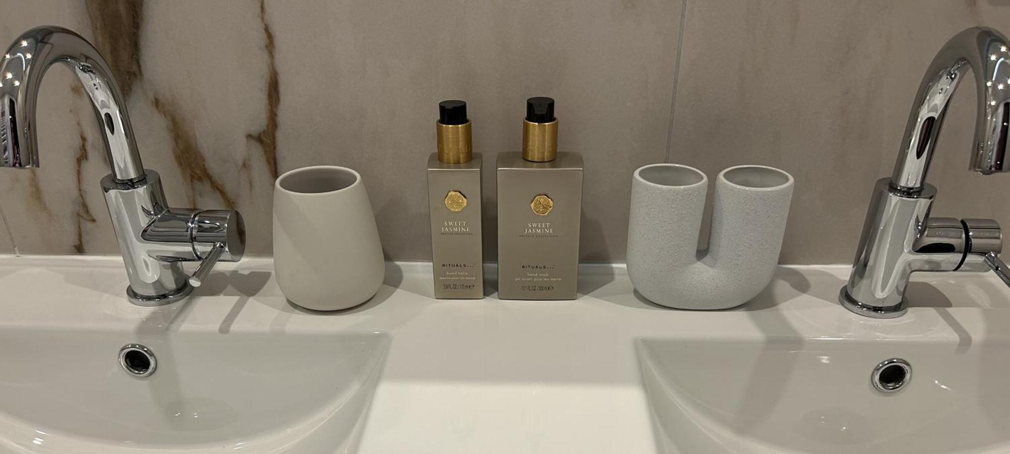 Bed & Breakfast Achter De Haven 弗利辛恩 外观 照片