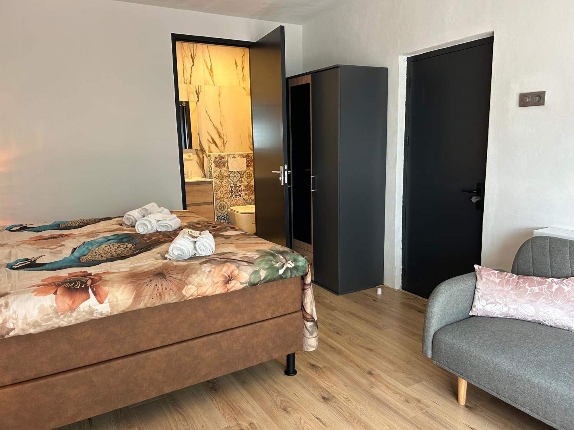 Bed & Breakfast Achter De Haven 弗利辛恩 外观 照片